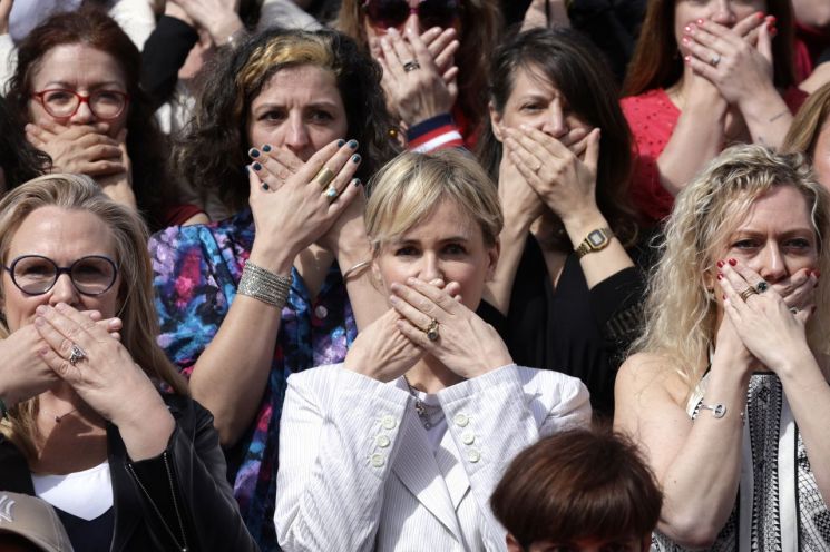 [포커스]“여성 생명 자유” 칸영화제, 페미니즘을 외치다