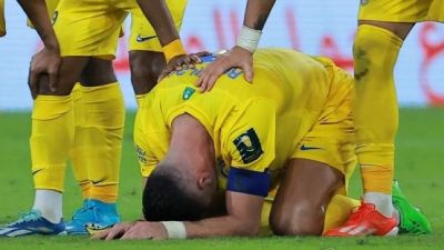 그라운드에 드러누워 오열한 호날두…결국 이번 시즌 '무관'