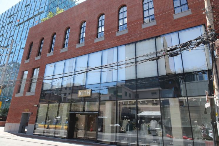  ‘한국의 브루클린’ 성수동 글로벌 패션 브랜드 키스(KITH) 한국 1호점 오픈 