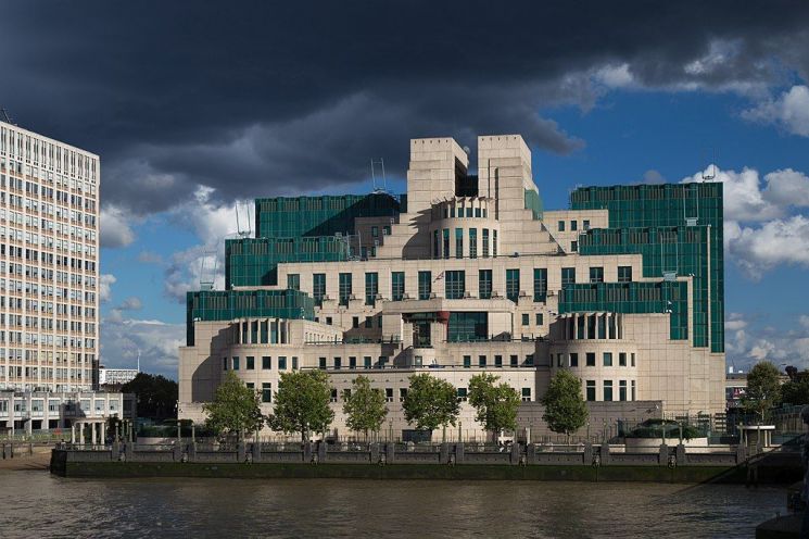 영국 비밀정보국(MI6) 건물의 모습.[이미지출처=영국 비밀정보국 홈페이지(www.sis.gov.uk)]