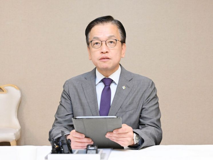 최상목 "내달 소상공인 대책 발표…리츠 부동산 개발 활성화"