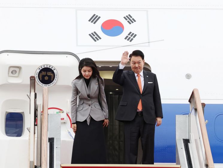 尹대통령, 중앙아시아 3국으로 올해 첫 해외 순방…"에너지·광물 협력"