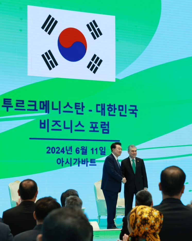 尹, 중앙아와 핵심광물 공급망 협력…'K실크로드' 기반 다졌다(종합)