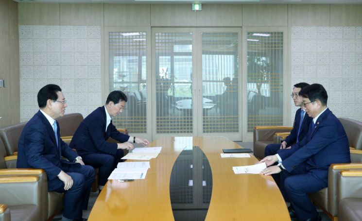 김영록 전남지사, 지역 현안 정부 정책 반영 위해 동분서주