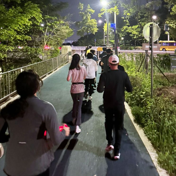 Gangnam-gu Launches Night Running Project... Join 'Running for Health Under the Moonlight' Together
