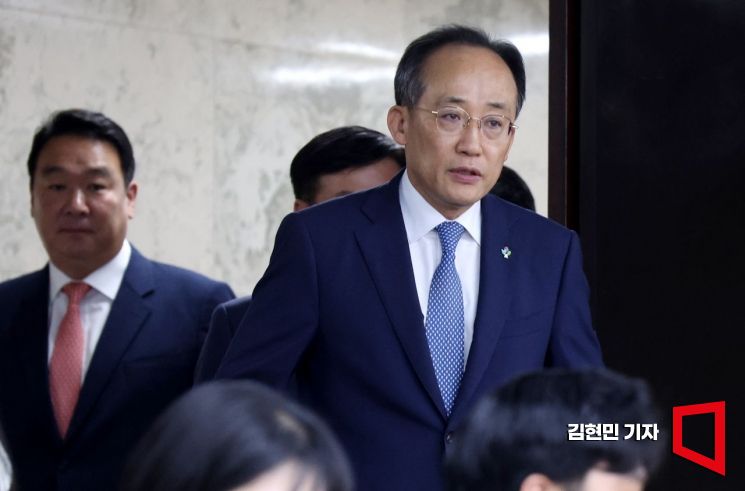 추경호,"운영위·법사위, 1년씩 번갈아 하자" 민주당에 제안