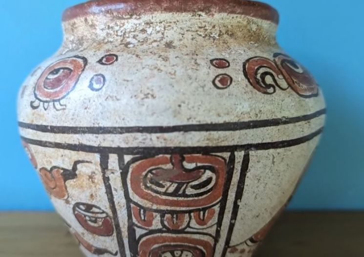 미국 메릴랜드주 한 골동품점에서 발견된 고대 마야 문명 도자기 [이미지출처=유튜브 캡처]
