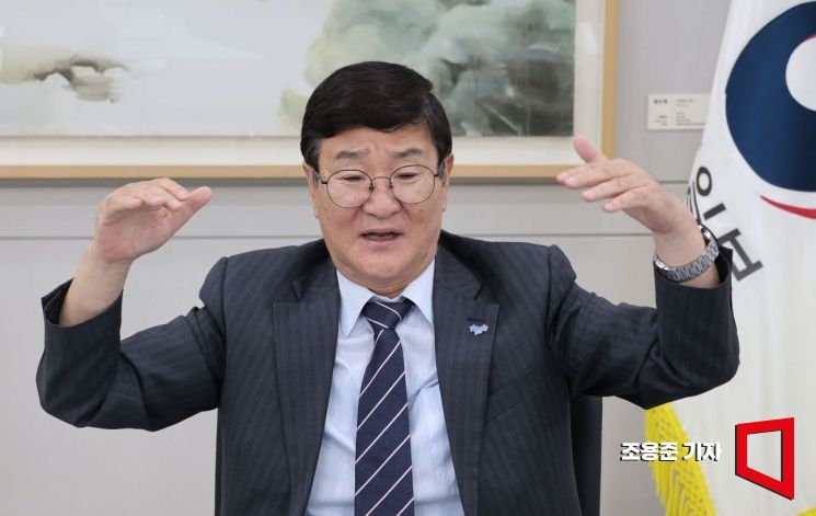 [인터뷰]고영환 "통일 지우는 北…극도의 혼란 겪을 것"