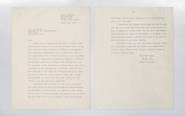 "나치가 핵폭탄 만들기 전에"…아인슈타인, 루스벨트에 쓴 편지 경매에