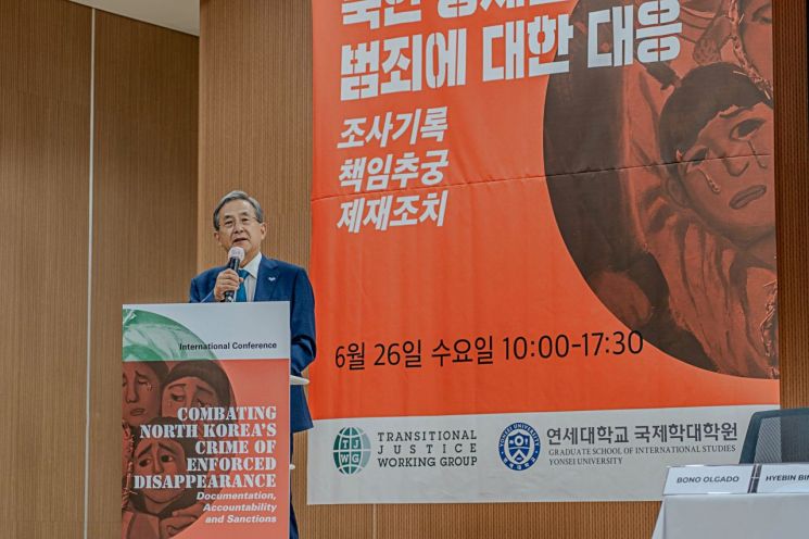 [인터뷰]권오곤 "국정원 시긴트, '김정은 기소' 증거능력"
