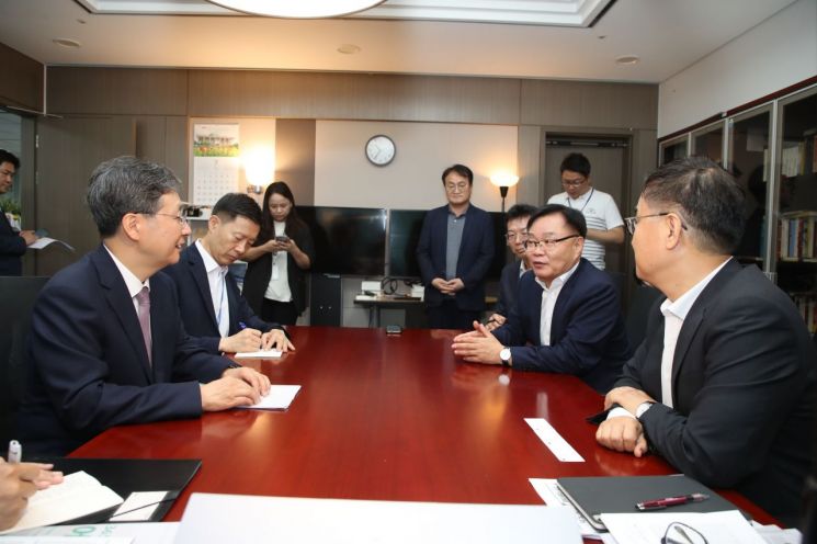 “드론국산화에 앞장 설 것” … 홍남표 창원특례시장, 국회서 국비 지원 건의