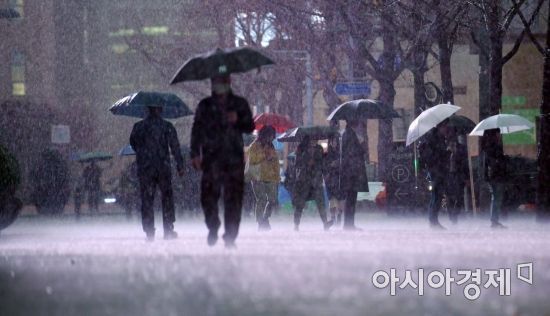 내일 광주·전남 '강한 장맛비 주의'…최대 150㎜ 쏟아진다