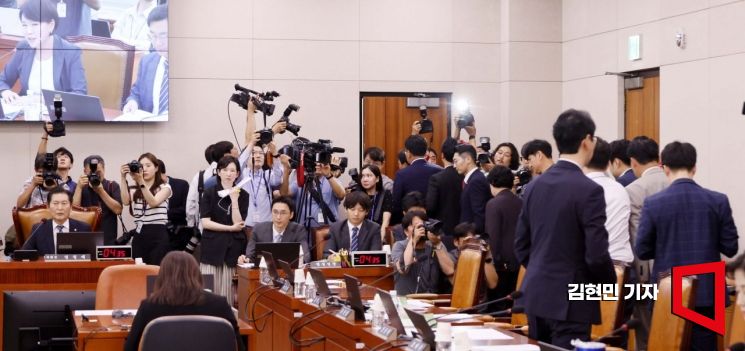 법사위, '尹 탄핵 청원 청문회'에 '김건희 소환' 야당 단독 의결