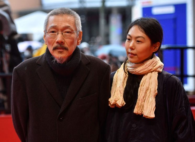 홍상수 감독(왼쪽)과 배우 김민희. AFP=연합뉴스