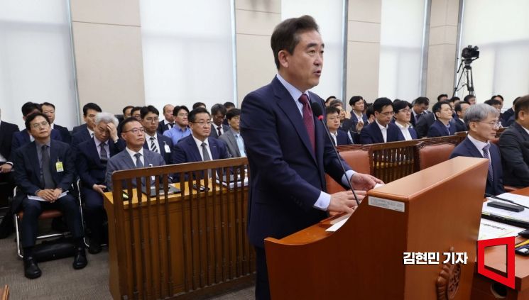 경찰청장 "채상병 사건 수사팀 판단 전적으로 신뢰"