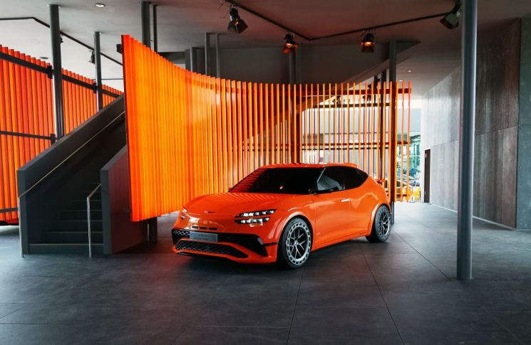 ‘2024 굿우드 페스티벌 오브 스피드(Goodwood Festival of Speed)’에 전시된 제네시스 GV60 마그마 콘셉트[사진=제네시스]