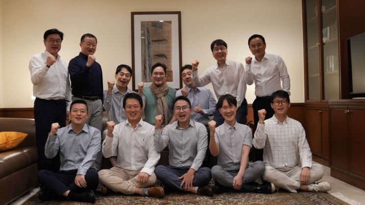 이재용, 인도 뭄바이 출장 "승부근성·절박함으로 역사 만들자"