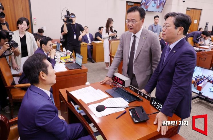 野, 이원석 검찰총장 등 추가 증인 채택…與 "탄핵 청문회 원천 무효"
