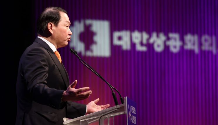 글로벌 에너지 전환투자 4400兆 필요…"2030년까지 두배 늘려야"