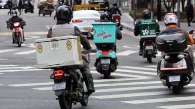 배달 라이더들의 모습. 사진은 기사 내용과 직접적인 관계 없음. [이미지출처=연합뉴스]