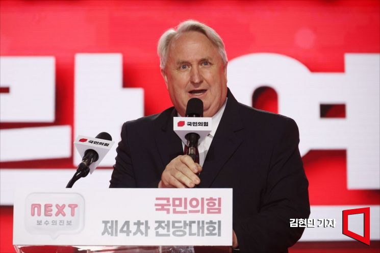 광주서 시민군 통역한 인요한 "尹 계엄, 별 2개짜리 전두환과 달라"