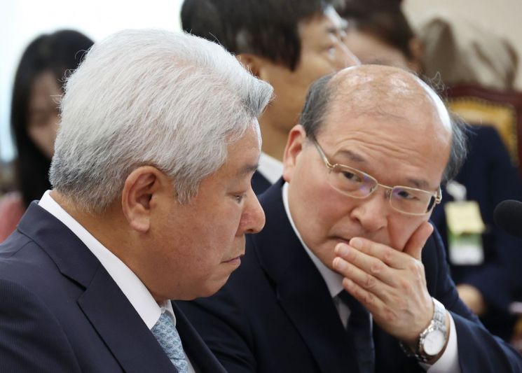 野 탄핵에 손발 묶인 방통위…위원장 직무대행도 사퇴