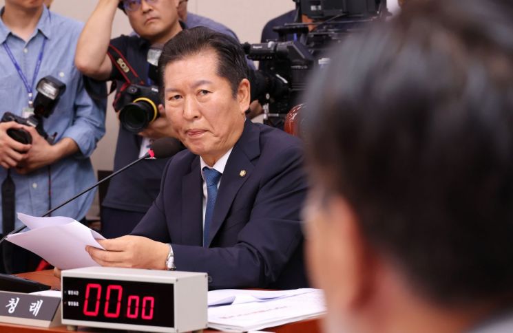 정청래 "곽규택, 반말 사과할 때까지 발언권 중지"