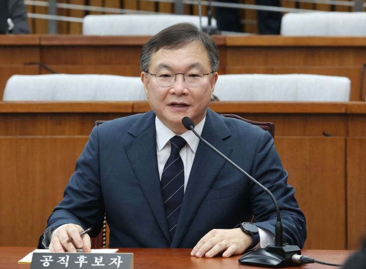신임 대법관 취임…노경필 "양 끝단 무게 공정하게"·박영재 "정의 향해 걷겠다"