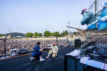 다이나믹 듀오가 지난 3일 캐리비안 베이 클럽 캐비 무대에서 스페셜 콘서트 공연을 했다.[사진제공=삼성물산 리조트부문]