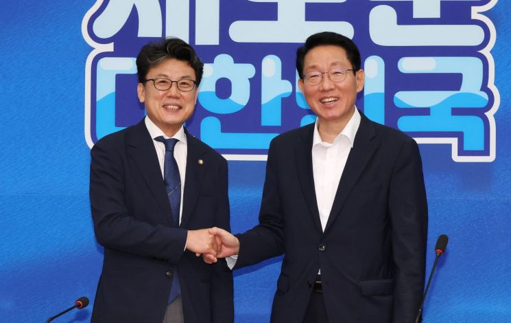 국회 개원 70일만에 與野 정책위의장 만남…민생법안 논의(종합)
