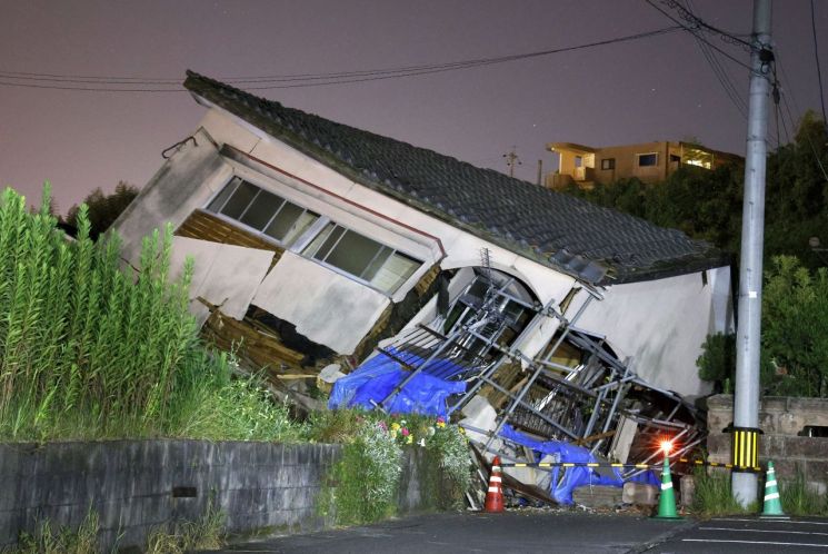 "무상과 체념, 일본인 오장육부에 스며있어"…지진은 나라를 이렇게 바꿨다 [日요일日문화]