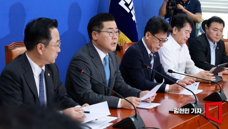 [포토] 박찬대 "尹, 거부권 중독…딴죽 걸어도 민생 살릴 것"