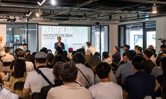 '카메라가 꾸는 꿈'…후지필름코리아, 포토페스타 2024 개막