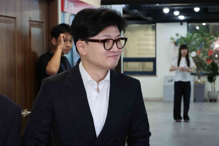 한동훈 "구축 건물도 스프링클러 의무화 등 화재대책 마련해야"
