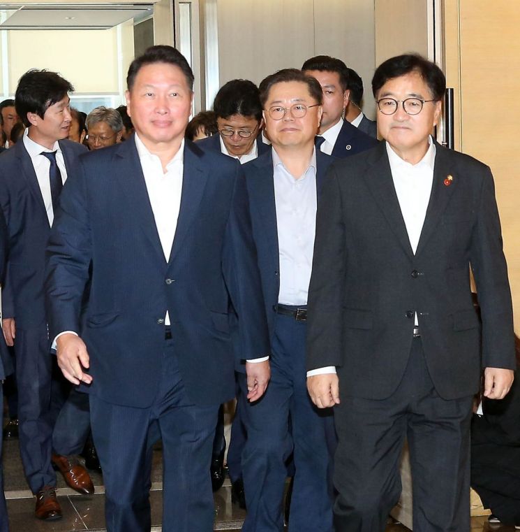 최태원 "첨단산업도 국가대항전…기업들도 메달 따고 싶다"