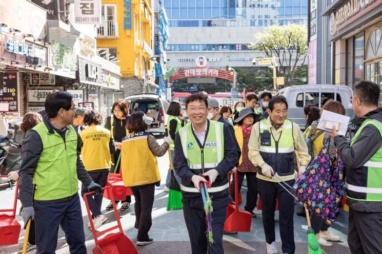 청소도 진화한다...영등포구·동작구·광진구 등 청소 행정 업그레이드