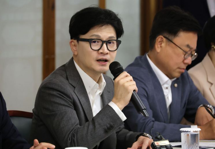 한동훈 국민의힘 대표가 25일 서울 종로구 삼청동 총리공관에서 열린 고위당정협의회에서 발언하고 있다, 사진제공=연합뉴스