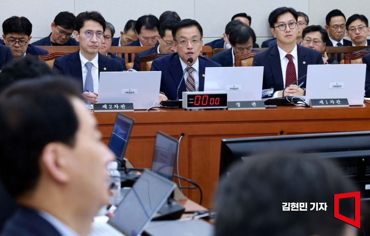 한전·LH 등 공공기관 부채, 2028년 800兆 육박 
