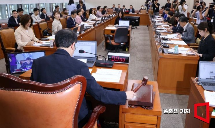 [단독]‘조력 존엄사’ 복지위 대다수 보류 입장…헌재에 의견없음 통보[어떤 죽음]