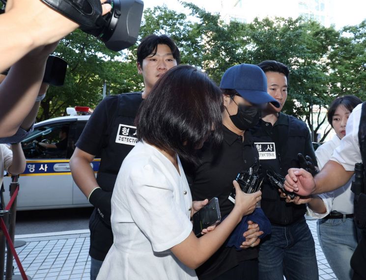 '1조원대 코인사기' 재판 도중 흉기 휘두른 50대 구속