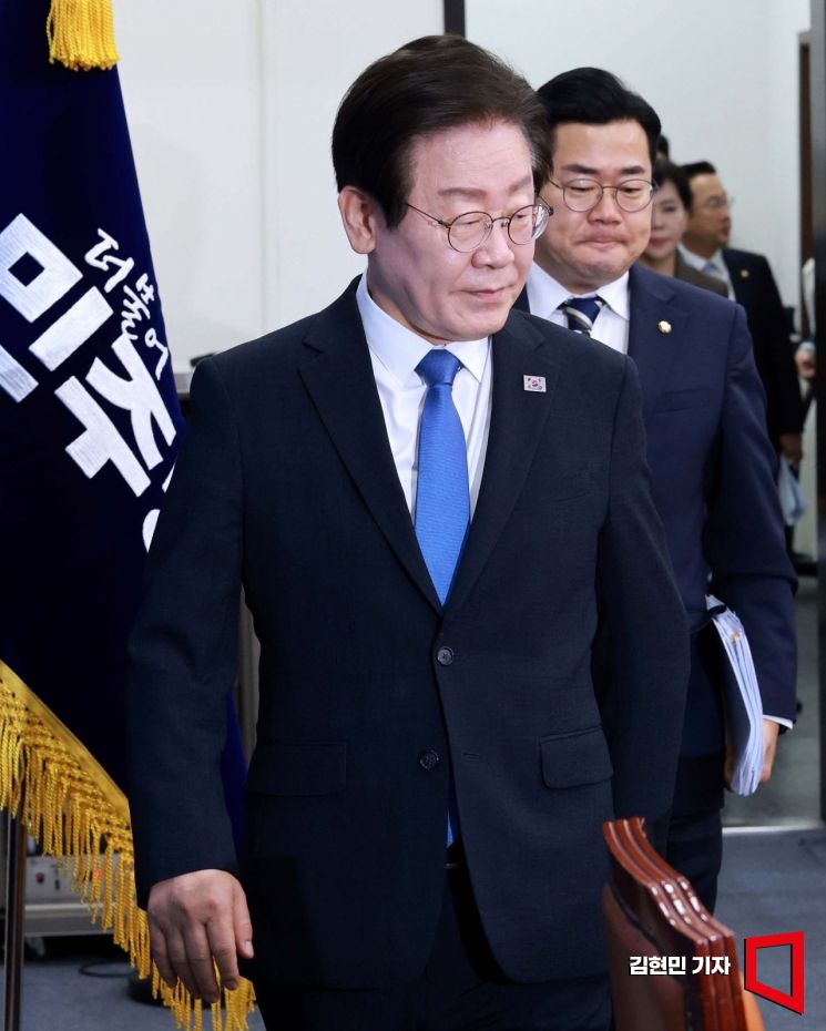 [포토] 최고위 참석하는 이재명
