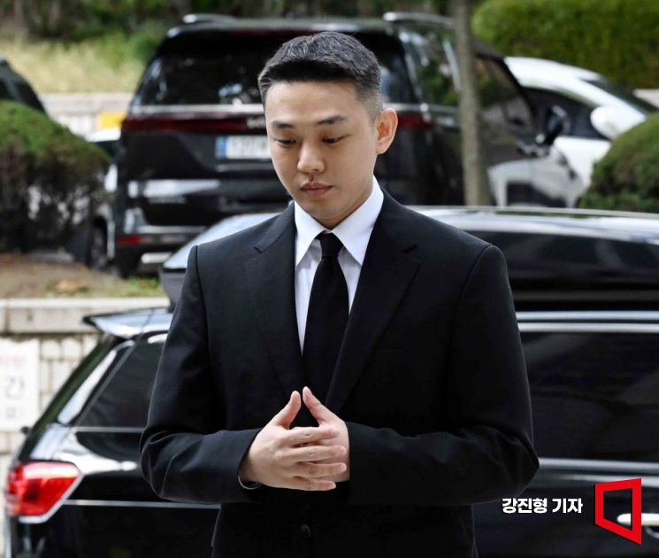 '마약류 상습 투약' 유아인 징역1년 집행유예 확정