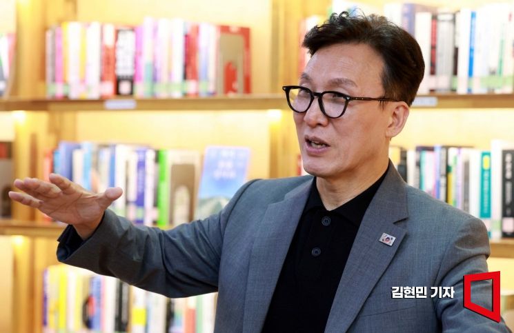 [인터뷰]김민석 "한동훈 이해 못하는 건 아니지만…채상병특검법 책임감 가져야"