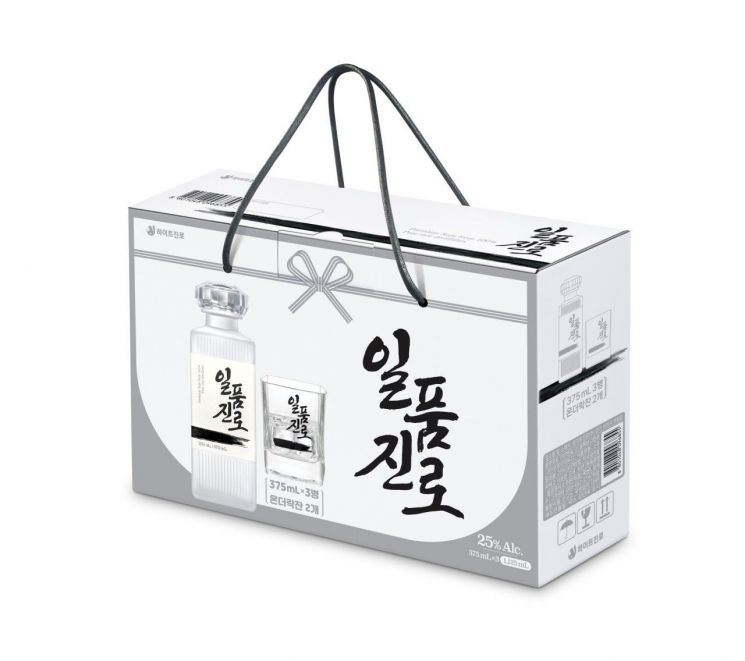 "뛰어난 풍미"…하이트진로, 프리미엄 증류식 소주 일품진로