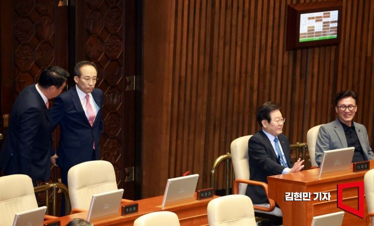 [속보]추경호 "민주당, 이재명 사건 판검사 탄핵추진…입법독재"