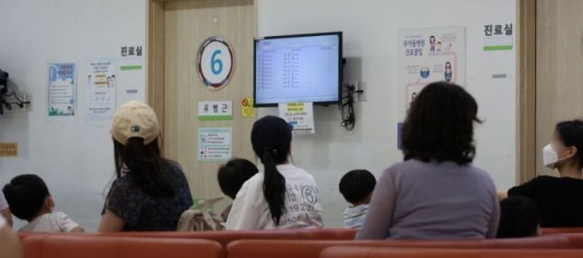 '꼰대희'에 3500만원…유튜브에 혈세 쏟는 지자체[Newspick]③