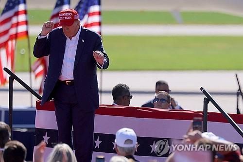 트럼프 "나는 관세 대통령…취임하면 동맹국도 보호주의 예외 없다"