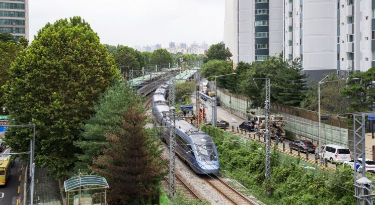 경의중앙선 이촌역 전경. 용산구 제공.