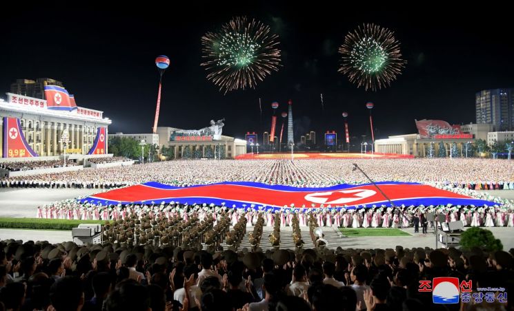 평냉 먹고, 사상교육도 받았다…한달간 평양 다녀온 日조선대 학생들