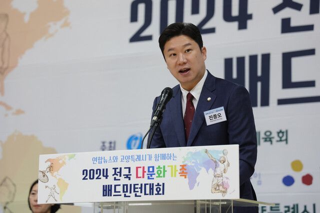 "선수들 포상금은 안 주고 직원엔 수천만원 성과급 잔치" 진종오, 사격연맹 폭로 